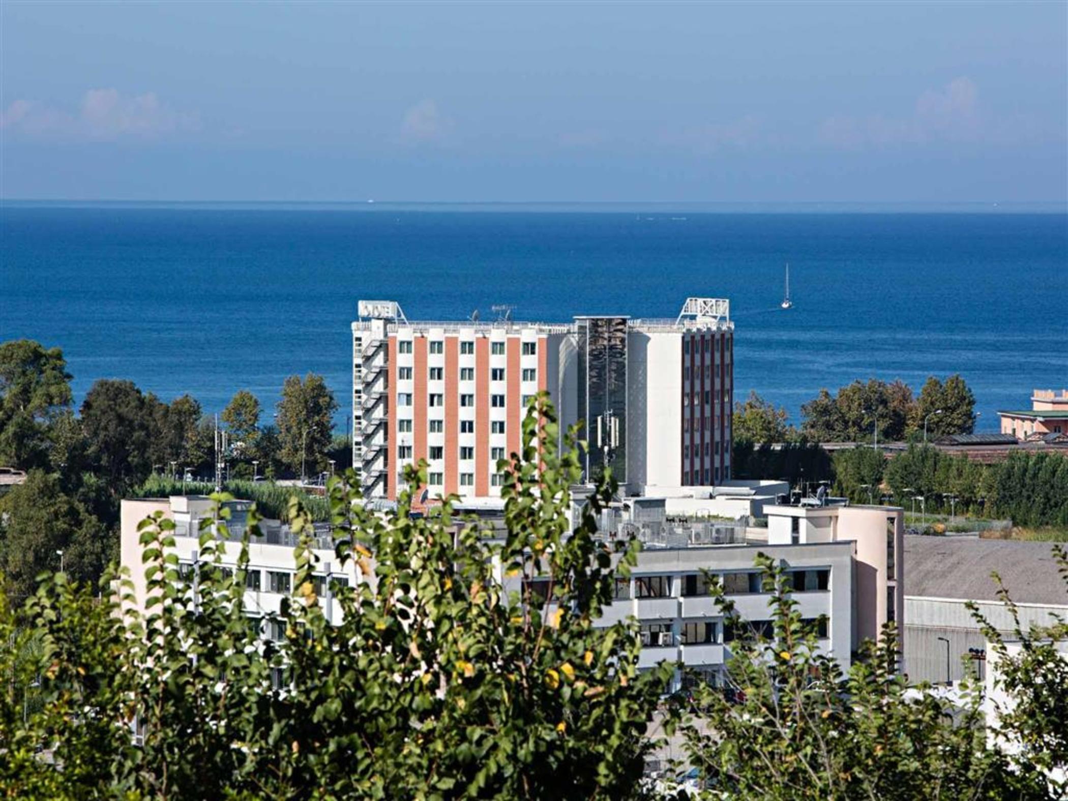 Novotel Salerno Est Arechi Ngoại thất bức ảnh