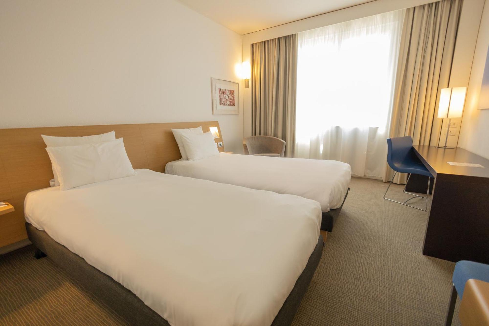 Novotel Salerno Est Arechi Ngoại thất bức ảnh